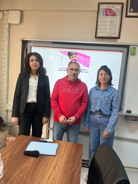 Annelere ve Öğretmenlere Yönelik Menstruasyon Yönetimi Eğitimi